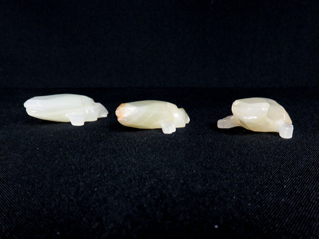 Onyx Frog Figurines