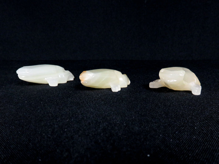 Onyx Frog Figurines