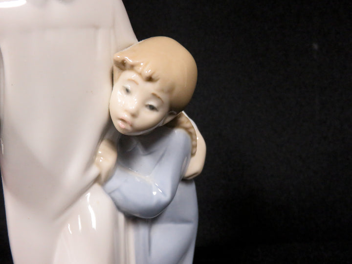 Lladró Figurine