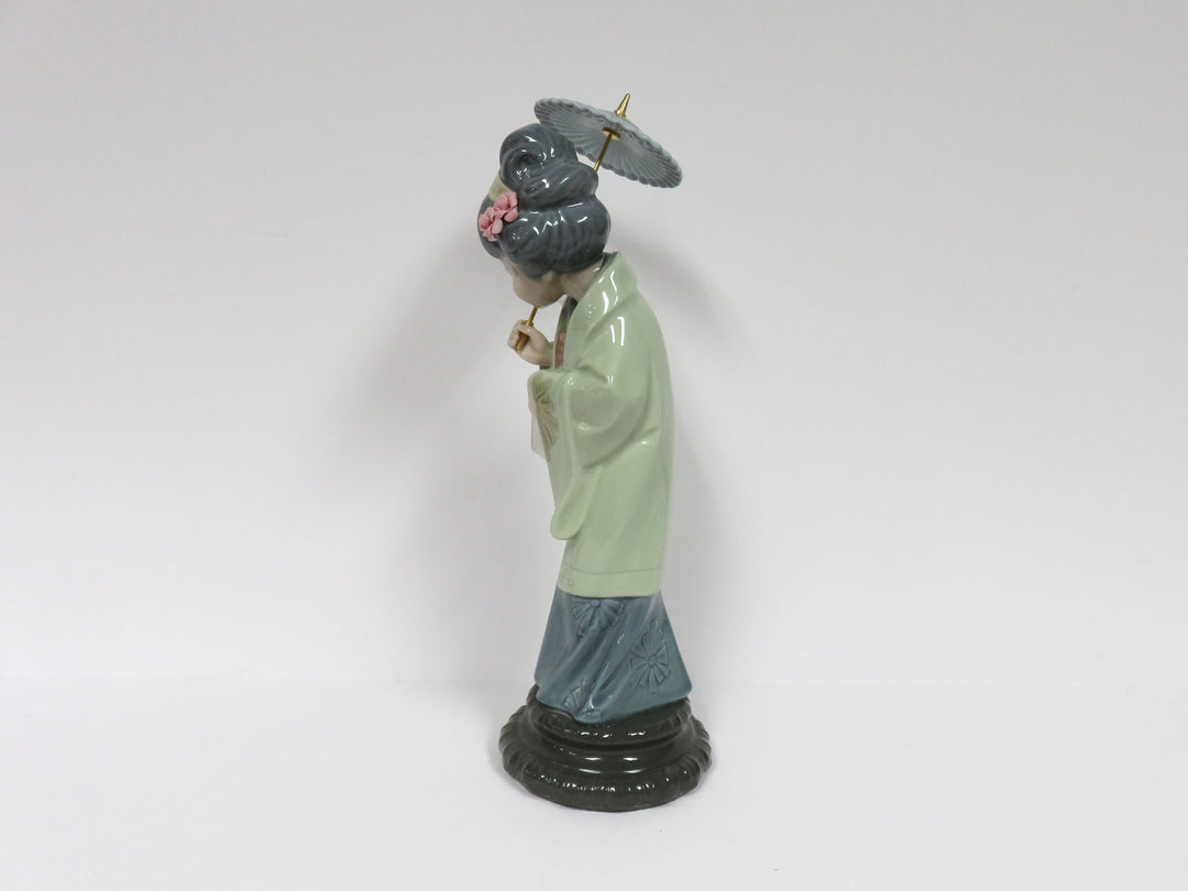 Lladró Figurine