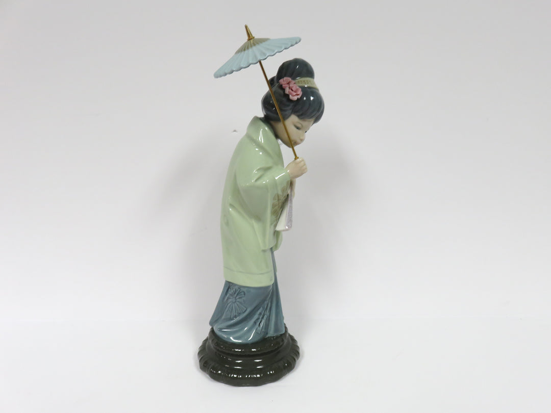 Lladró Figurine