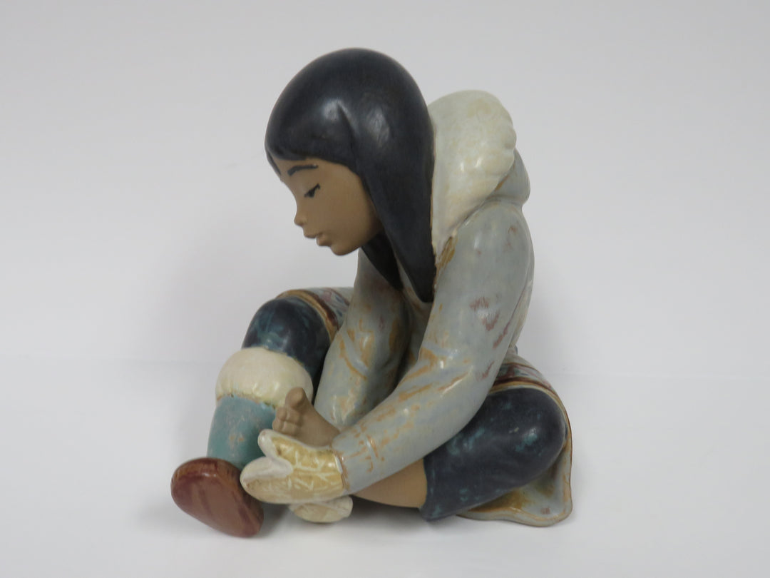Inuit-Artic Lladró Figurine