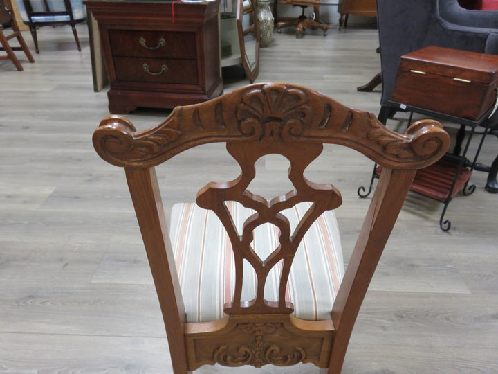Decorative Victorian Doll/Teddy Bear Chair