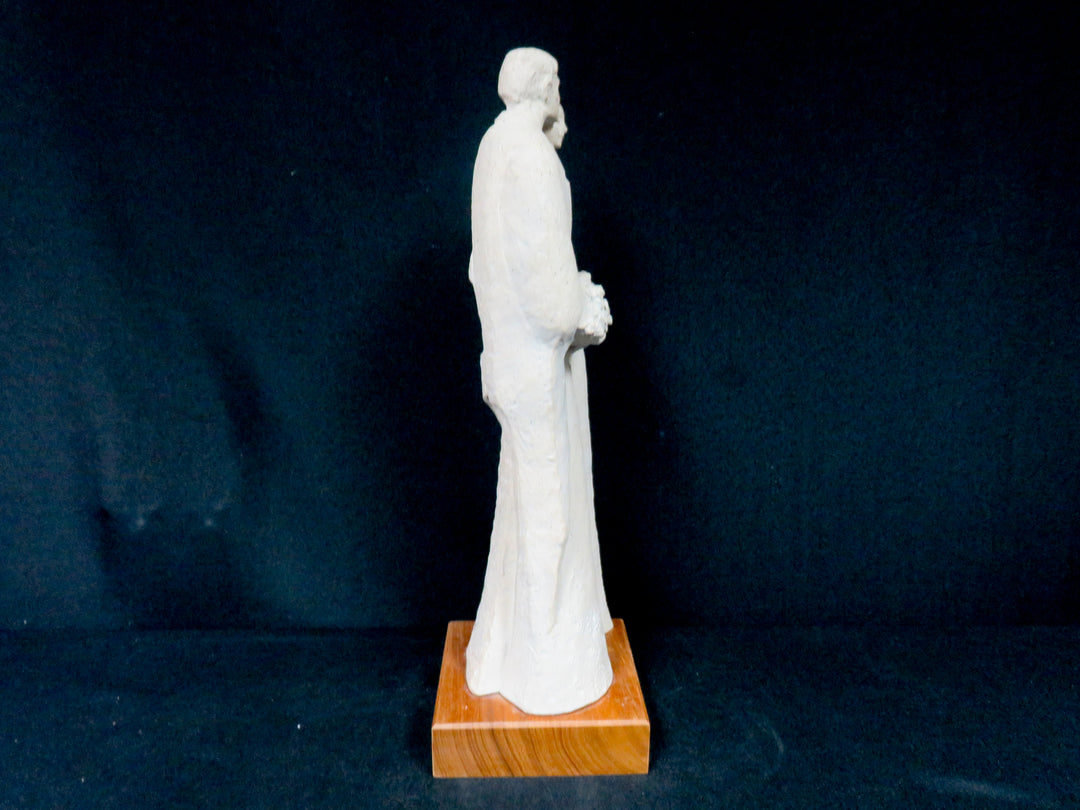 "Happily Ever After" Sculpture