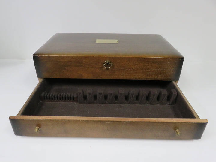 Naken's Flatware Chest