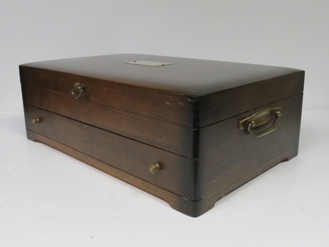 Naken's Flatware Chest
