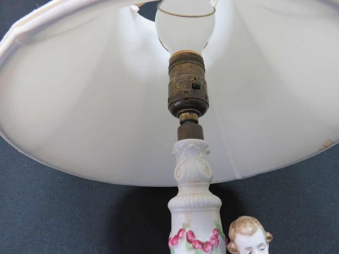 Shepherds Figurine Table Lamp