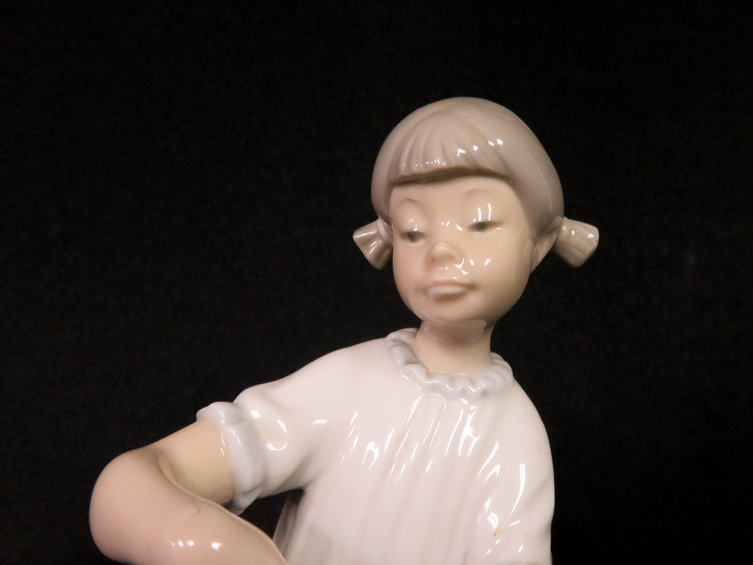 Lladró Figurine