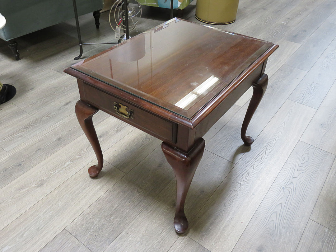 Queen Anne Style End Table