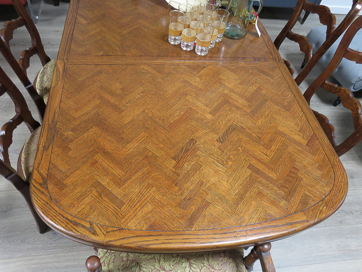 Parquet Dining Table & Chairs