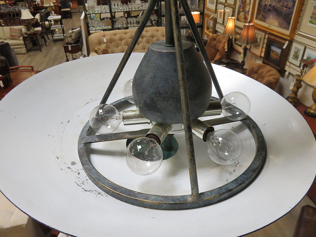 Hivo Van Teal Light Fixture