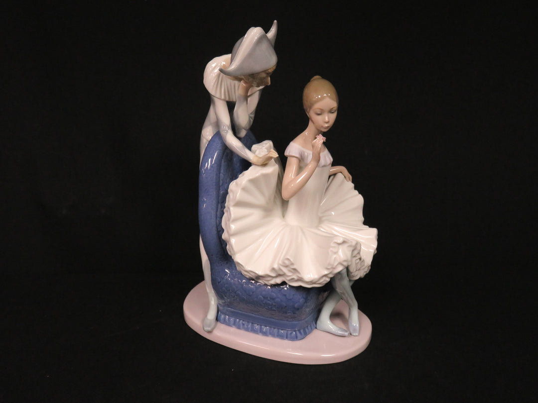 Nao Figurine