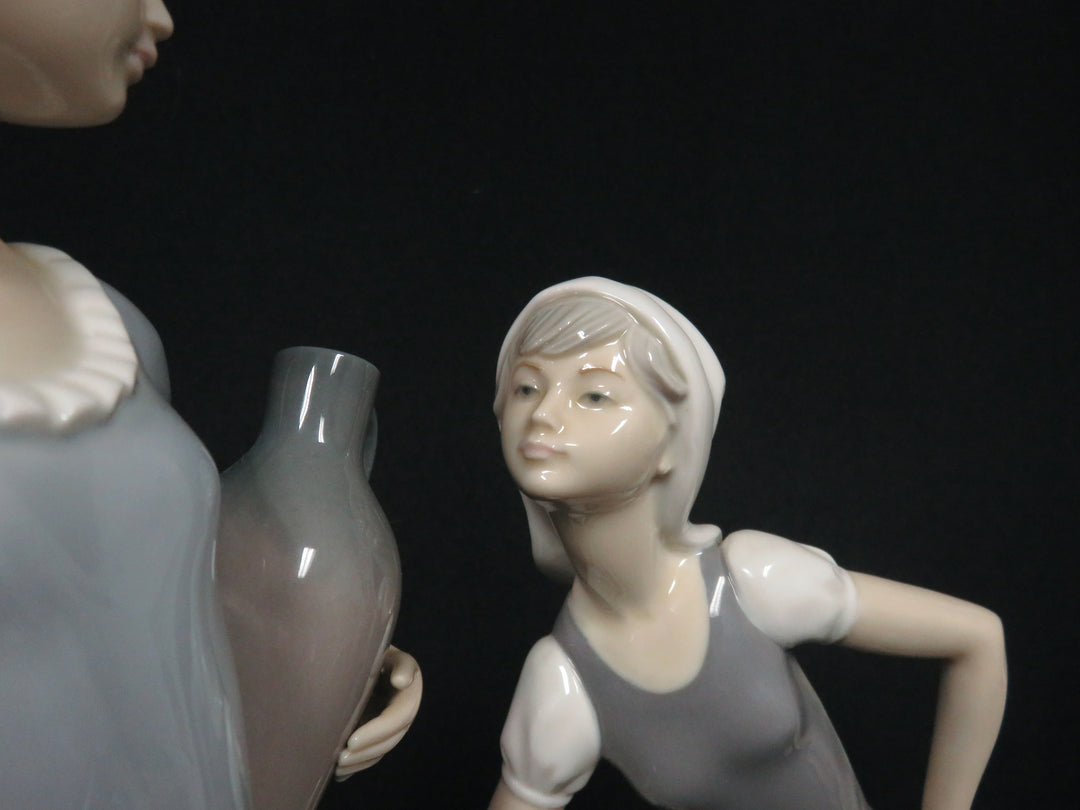 Nao Figurine
