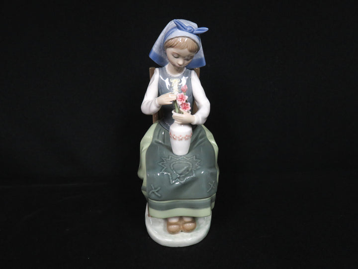 Lladró Figurine