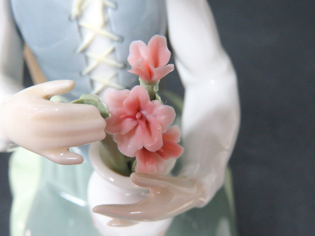 Lladró Figurine