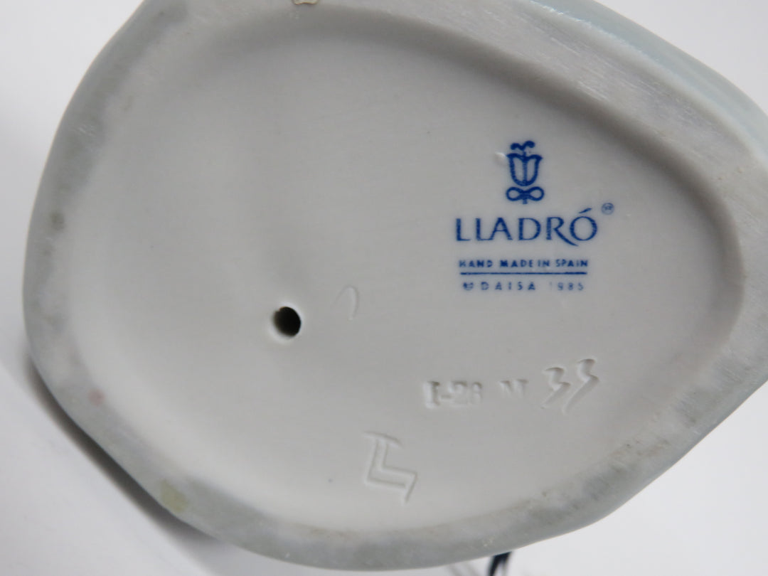 Lladró Golfer Figurine