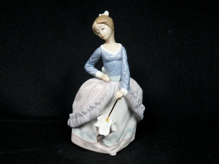 Lladró Evita Figurine