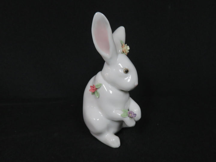 Lladró Bunny Figurine