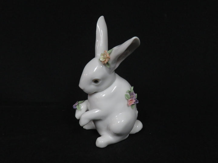 Lladró Bunny Figurine