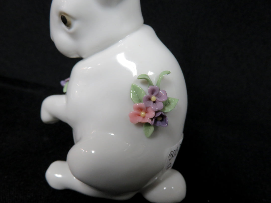 Lladró Bunny Figurine