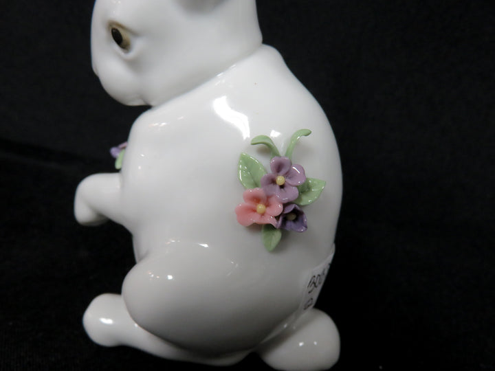 Lladró Bunny Figurine