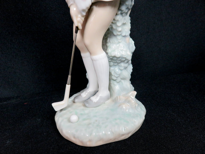 Lladró "Lady Golfer"