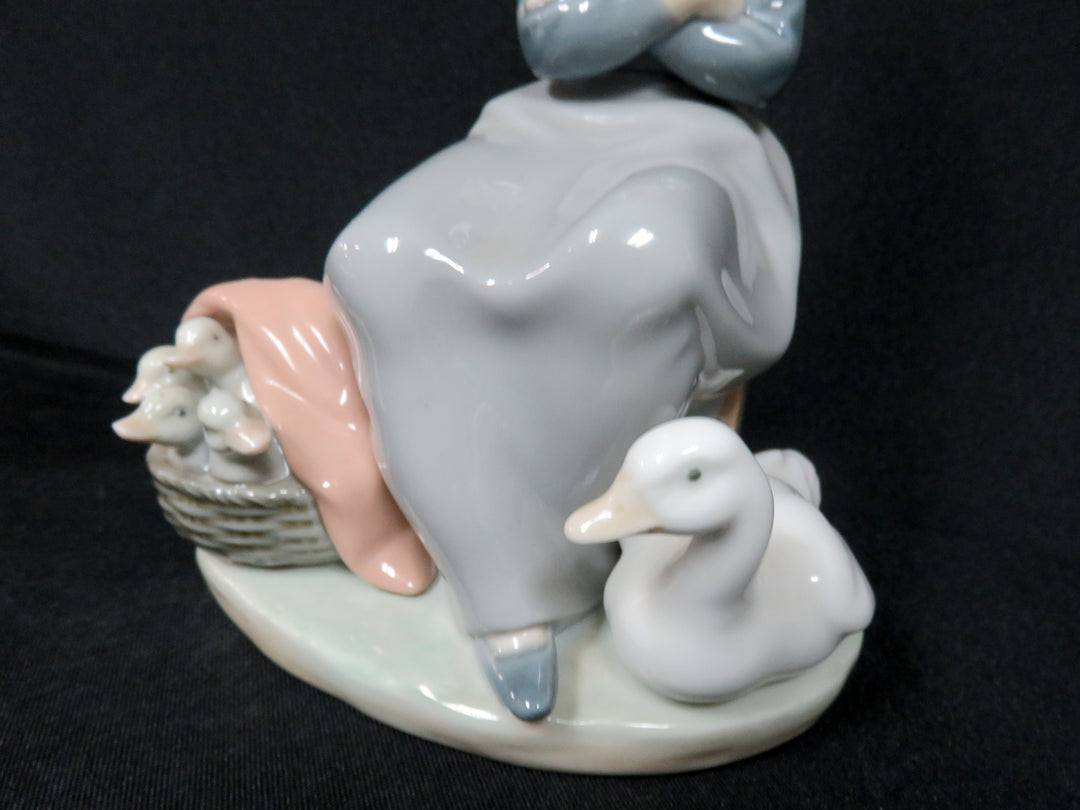 Lladró Duck Seller Figurine