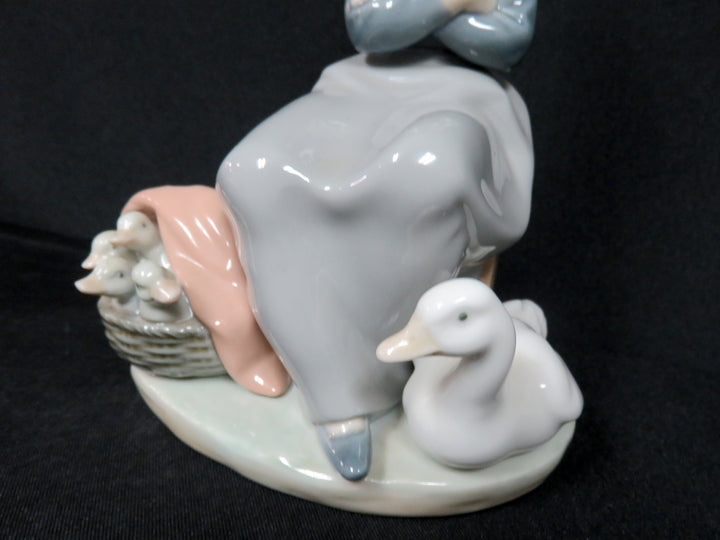 Lladró Duck Seller Figurine