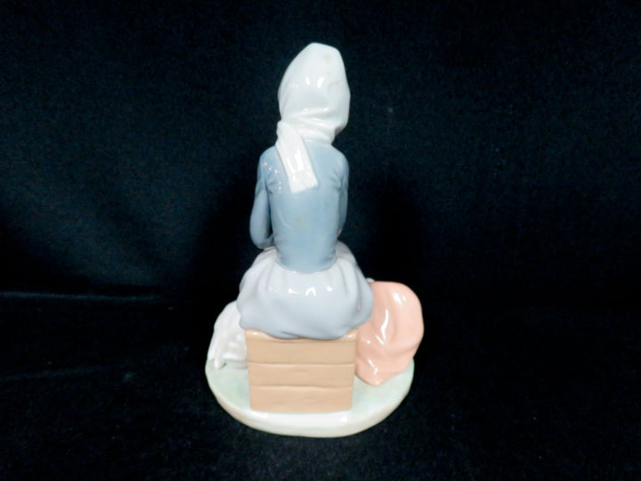 Lladró Duck Seller Figurine