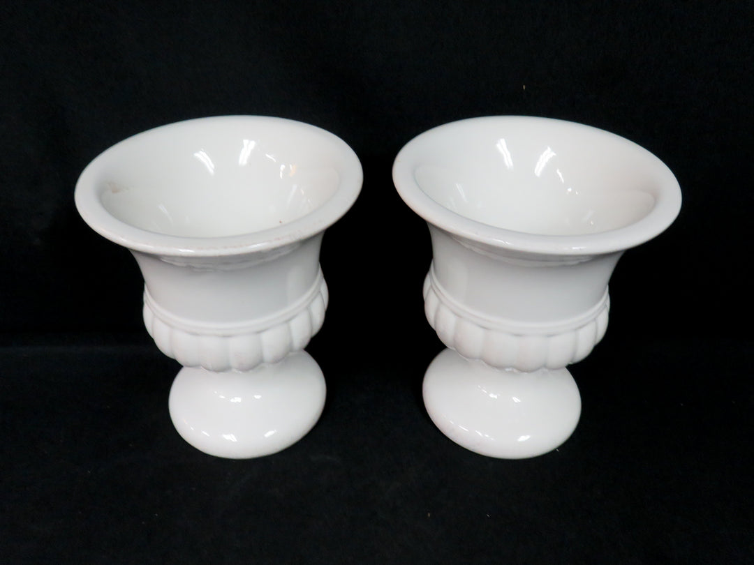 Smith & Hawkin Urns