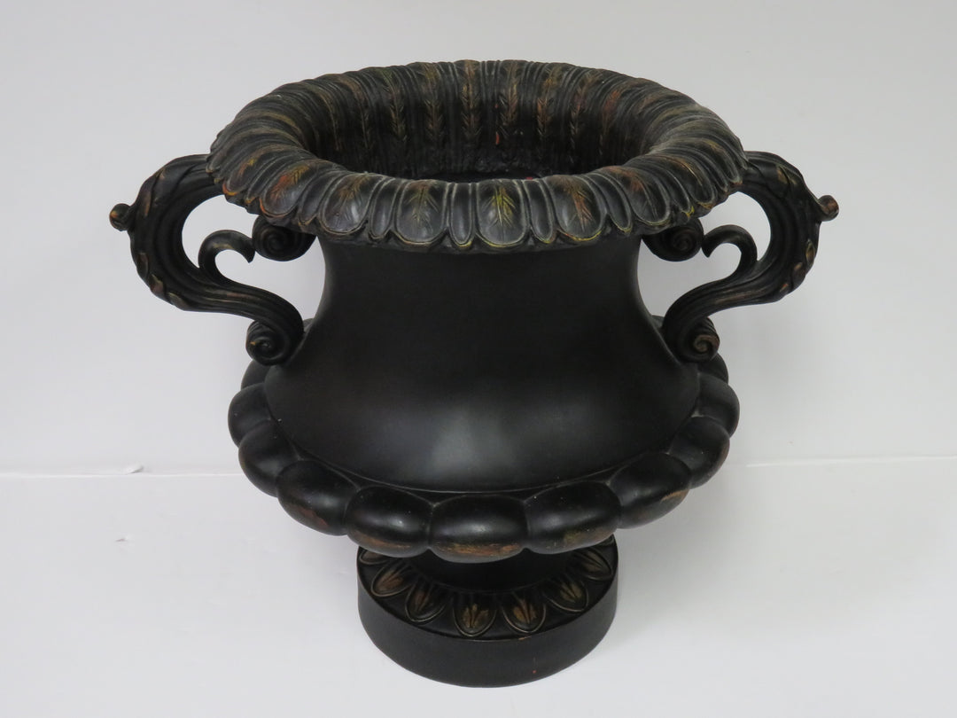 Urn Shape Plant Stand