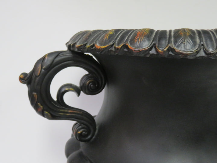 Urn Shape Plant Stand