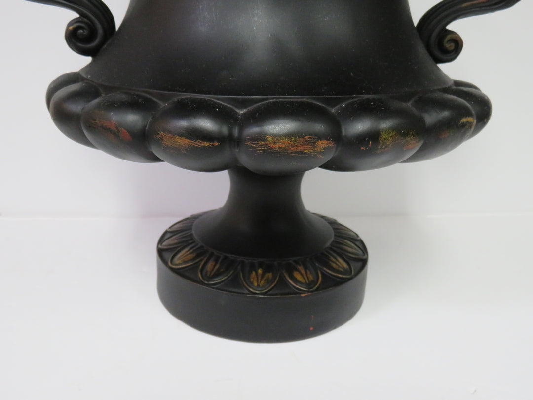 Urn Shape Plant Stand