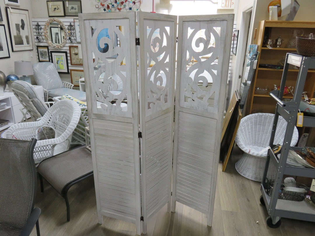 Cream Three-Panel Screen