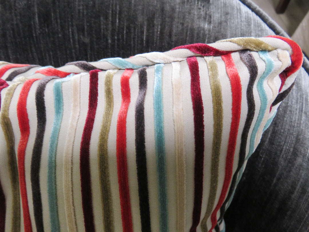 Contemporary Upholstered Swivel Chair