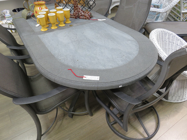 Tropitone Oval Outdoor Table & Chairs