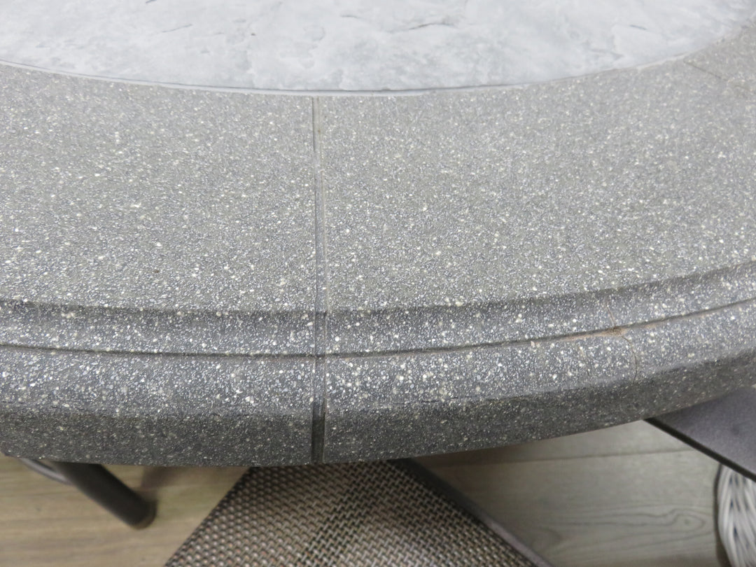 Tropitone Oval Outdoor Table & Chairs
