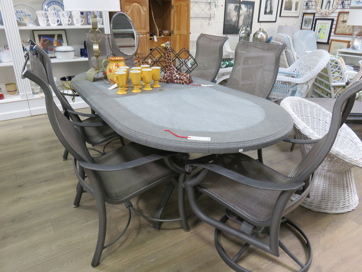 Tropitone Oval Outdoor Table & Chairs