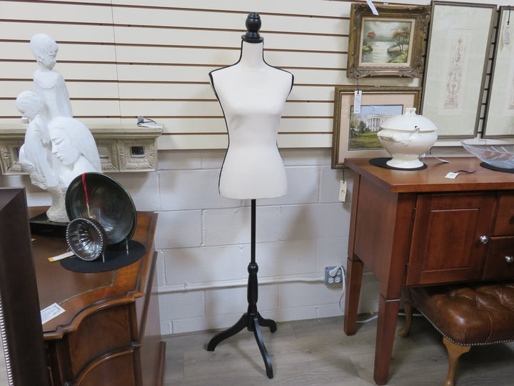 Mannequin Dress Form