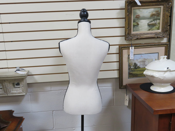 Mannequin Dress Form