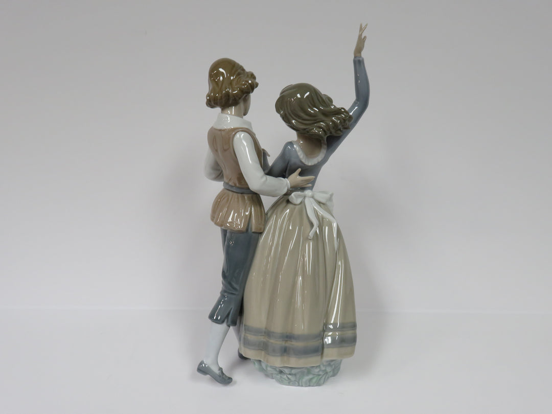 Lladró Figurine