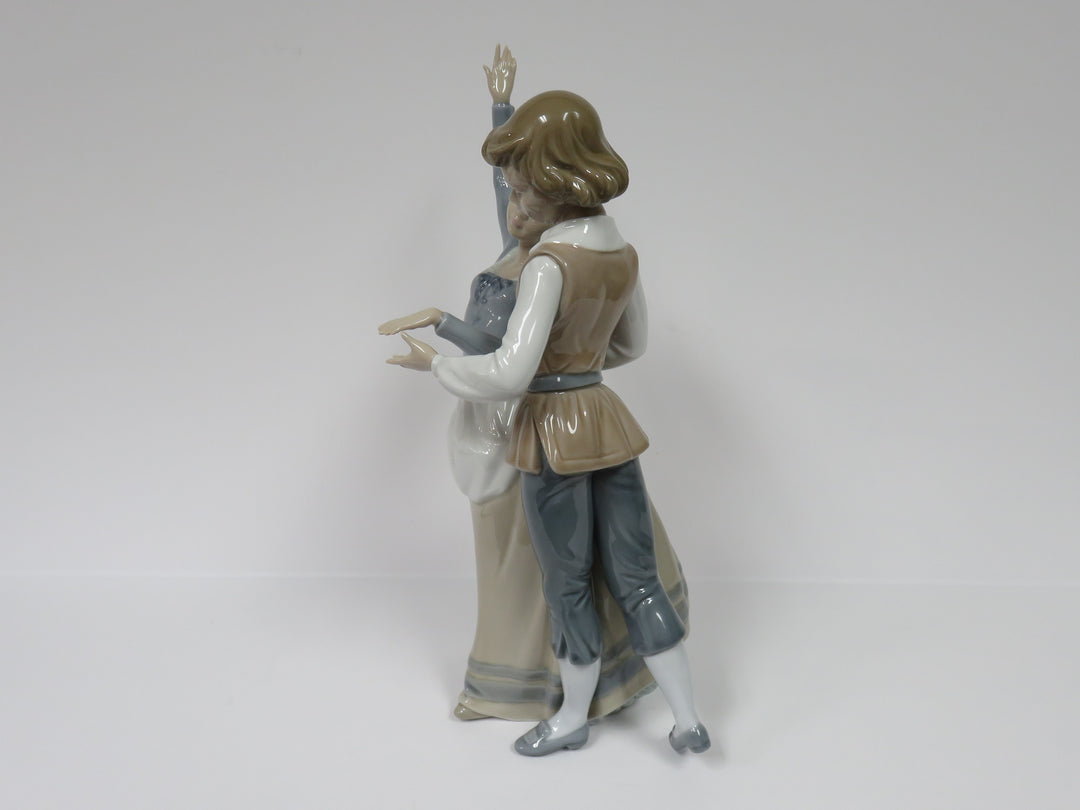 Lladró Figurine