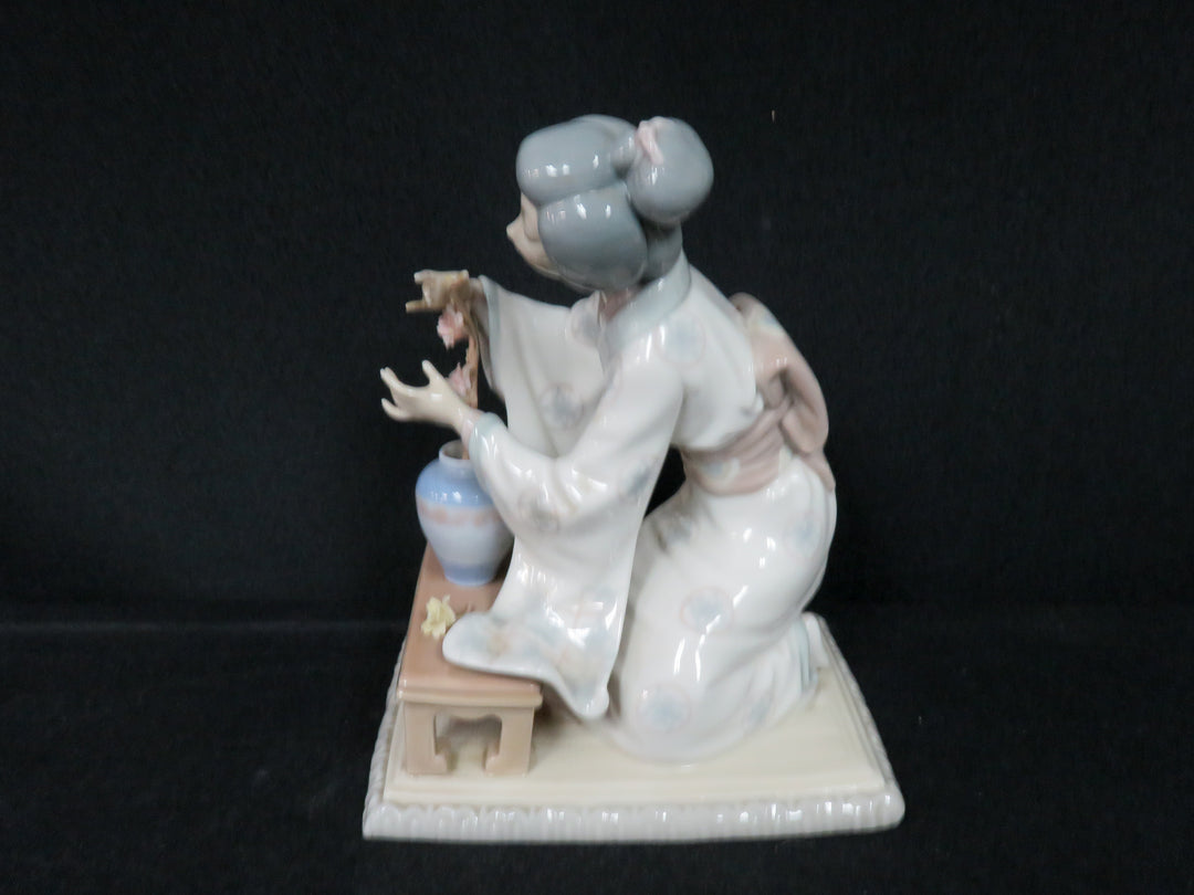 Lladró Figurine