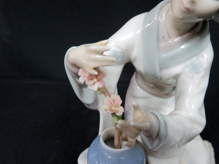 Lladró Figurine