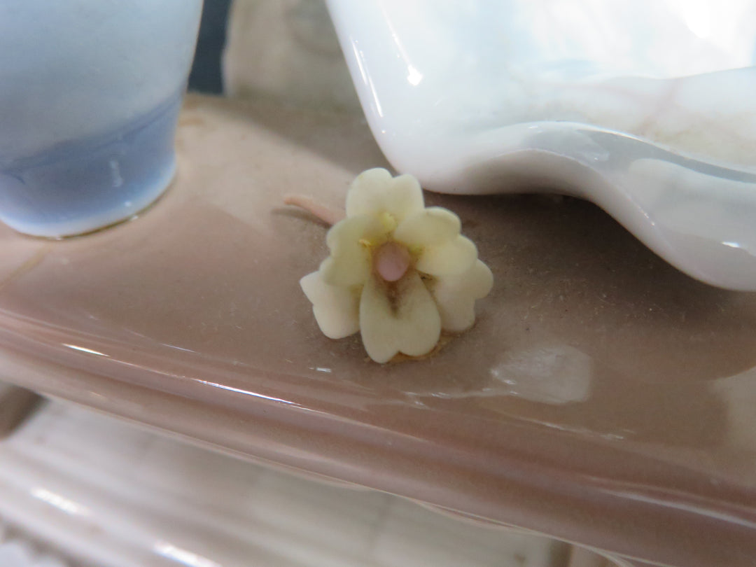 Lladró Figurine