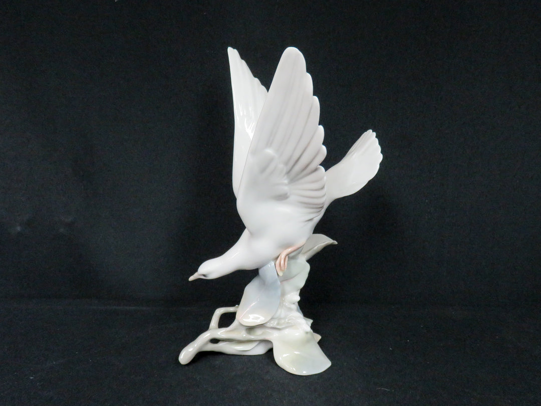 Lladró Figurine