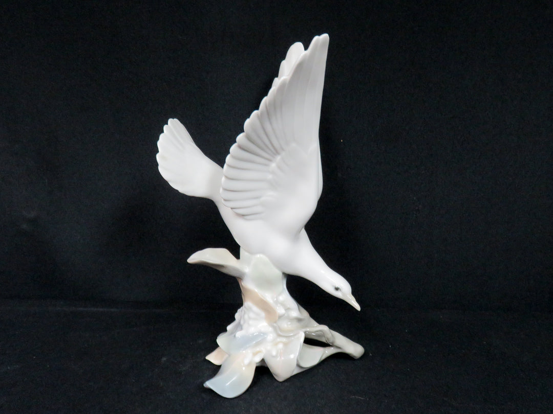 Lladró Figurine