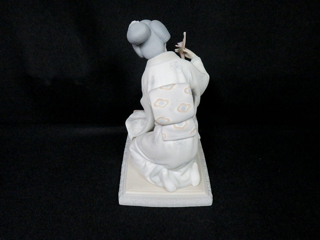 Lladró Figurine - Flower Arranger
