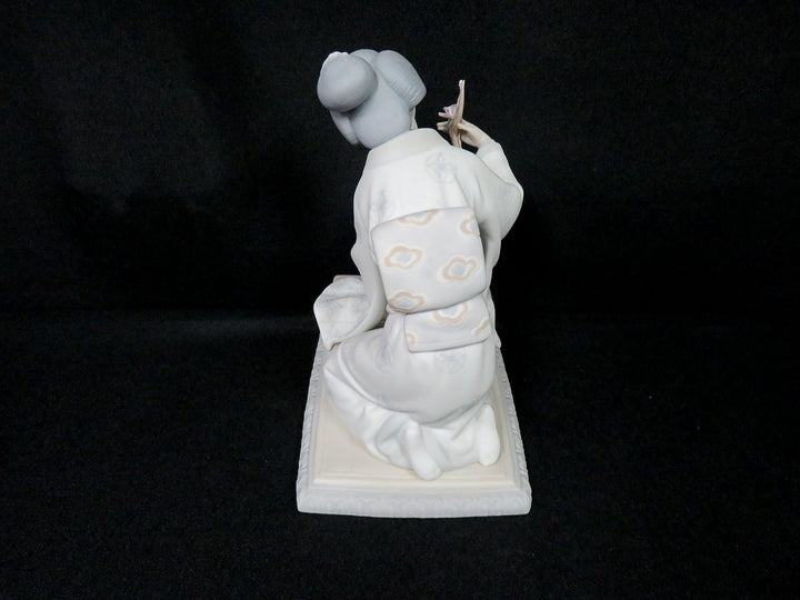 Lladró Figurine - Flower Arranger