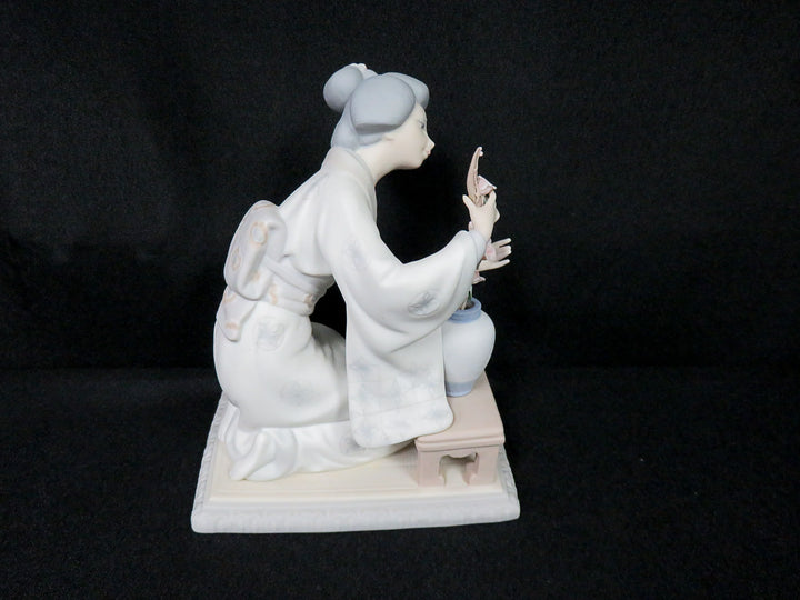 Lladró Figurine - Flower Arranger